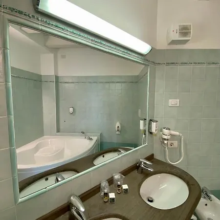 Pai Torri Del Benaco