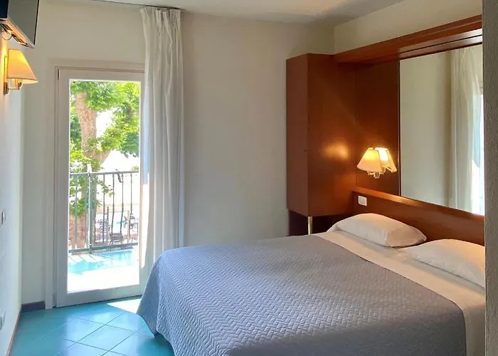 Hotel Pai 3*