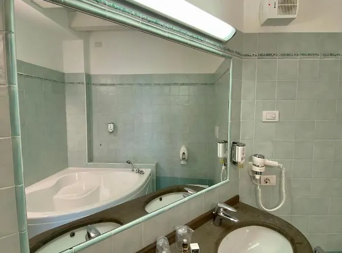 Pai Torri Del Benaco