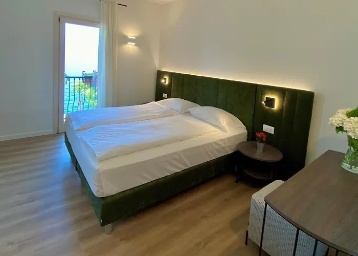 Pai Hotel Torri Del Benaco