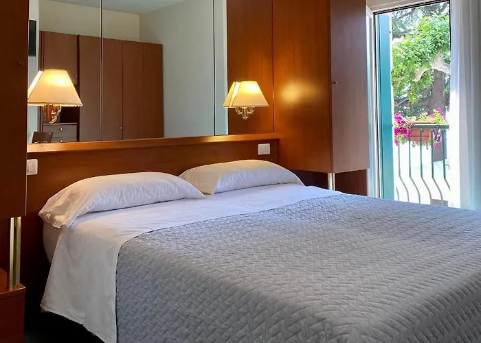 Hotel Pai Torri Del Benaco